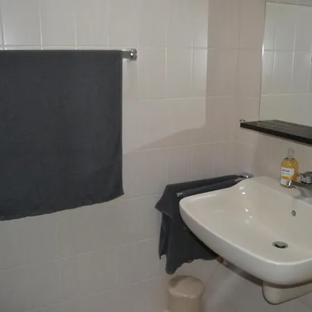 Pentarthouse アパート ブルシャイト